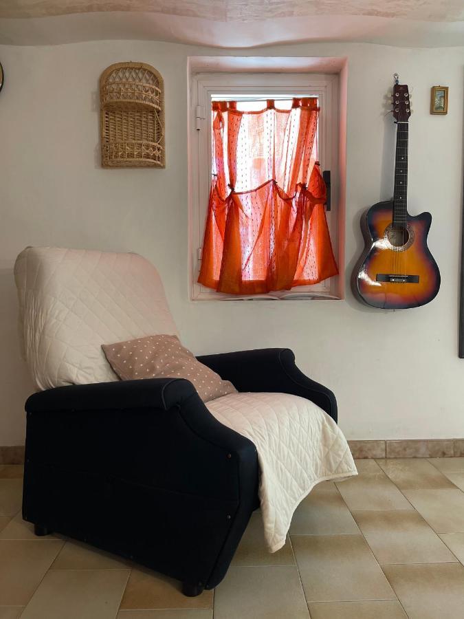 Colibri Apartment Бари Екстериор снимка